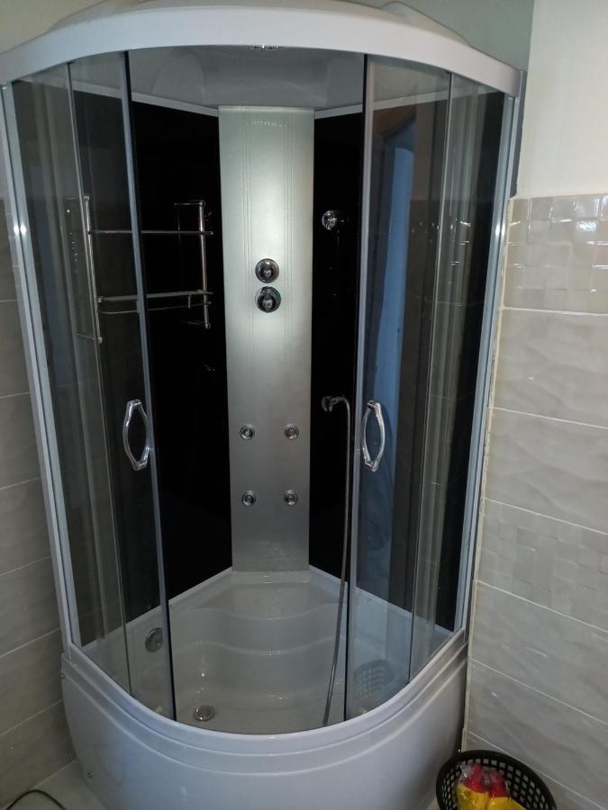 Twins Residence 2 Apart Hotel Ap 3 2 Rooms Chiajna ภายนอก รูปภาพ